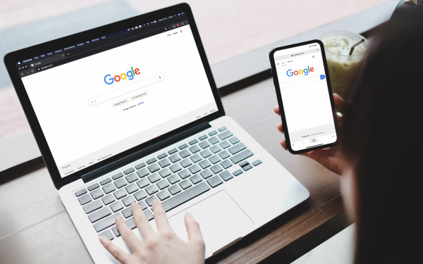 Thông báo tuyển dụng nhân sự trên công cụ tìm kiếm Google