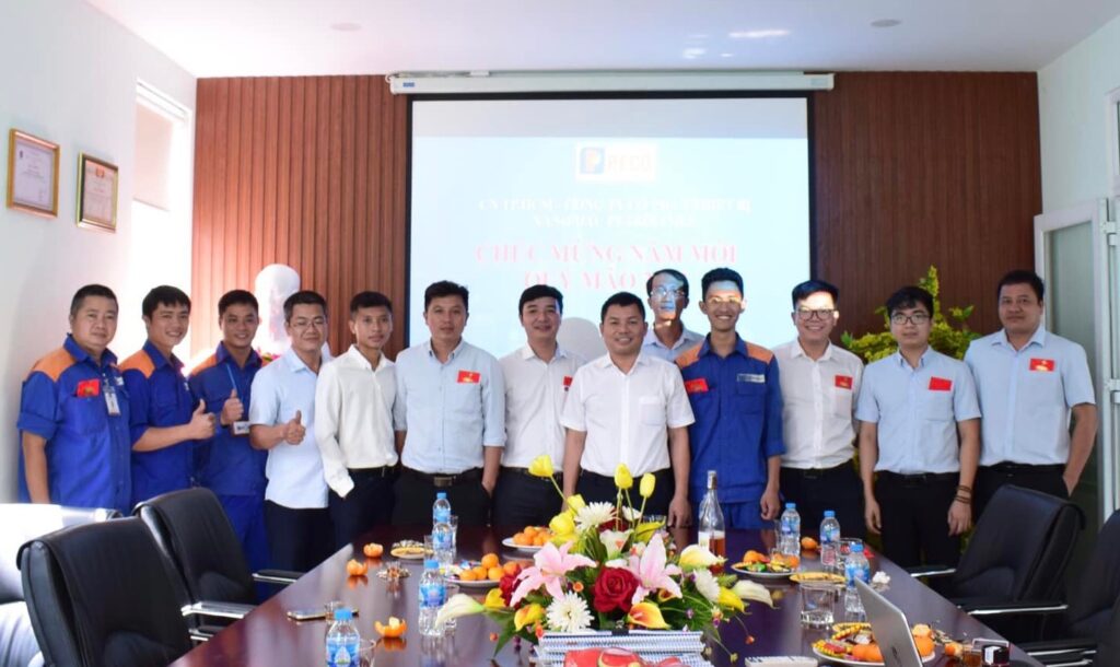 Tập thể nhân sự Petrolimex chi nhánh tại Thành Phố Hồ Chí Minh